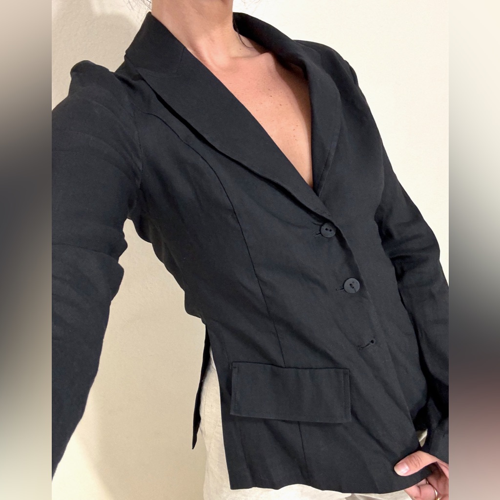 Sarah Pacini Linen Button Down Blazer